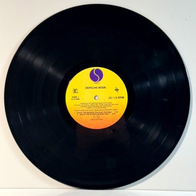 Depeche Mode – Enjoy The Silence