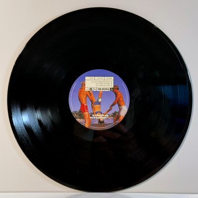 The Chemical Brothers – Dig Your Own Hole