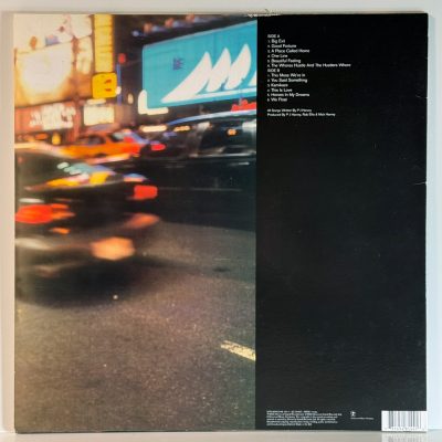 PJ Harvey – Stories From The City, Stories From The Sea